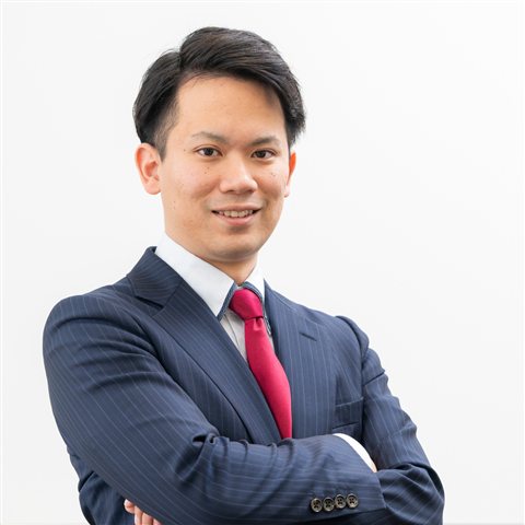 代表 金親英聖